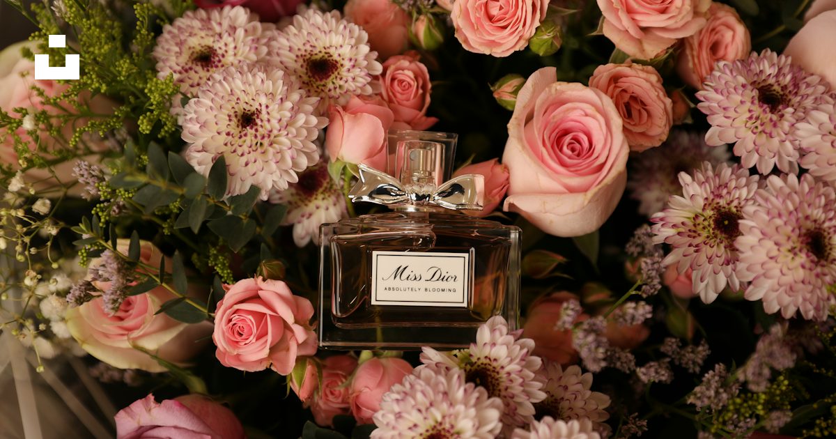 Perfume bottle with flowers