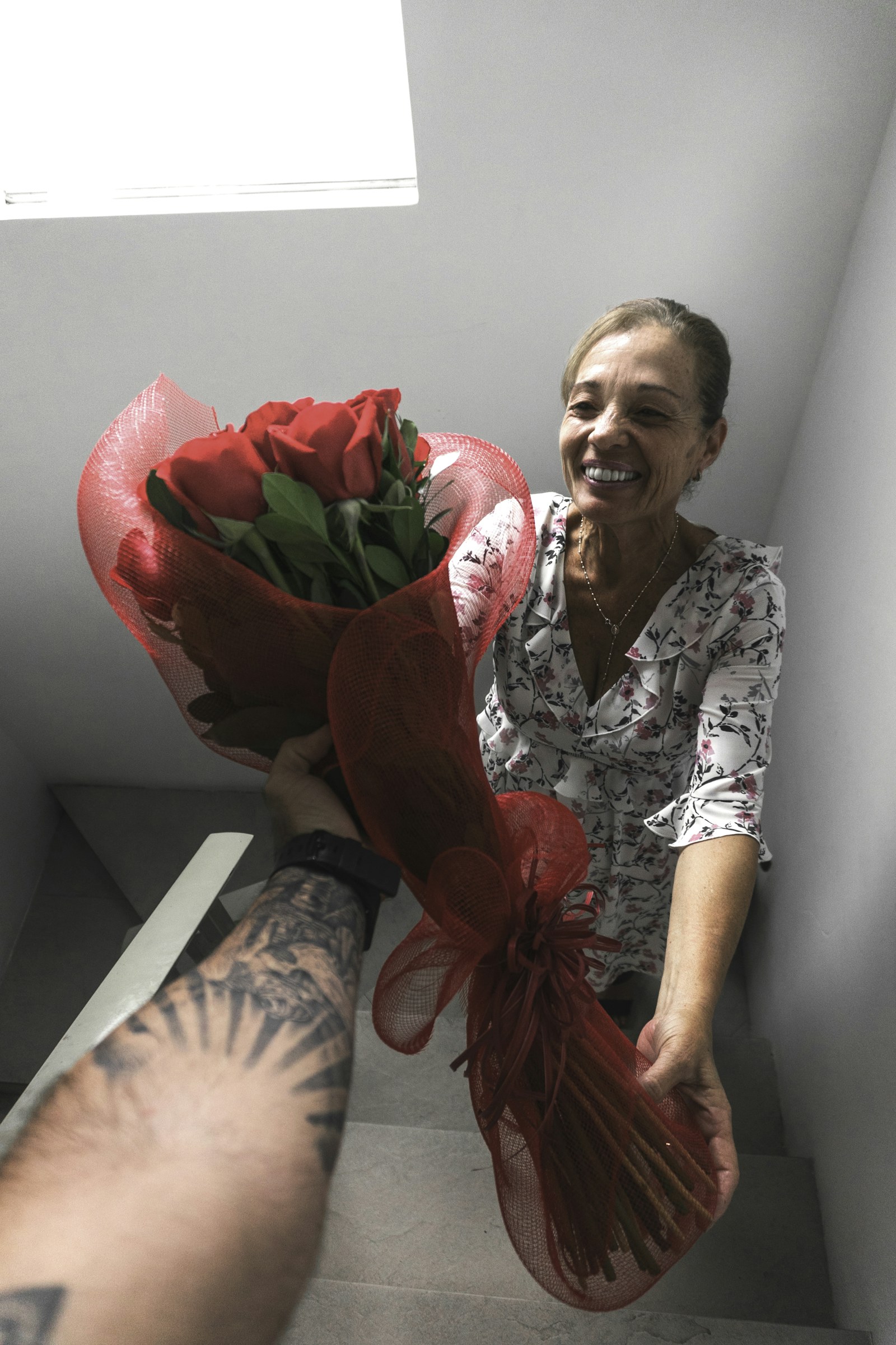 A bouquet of red roses